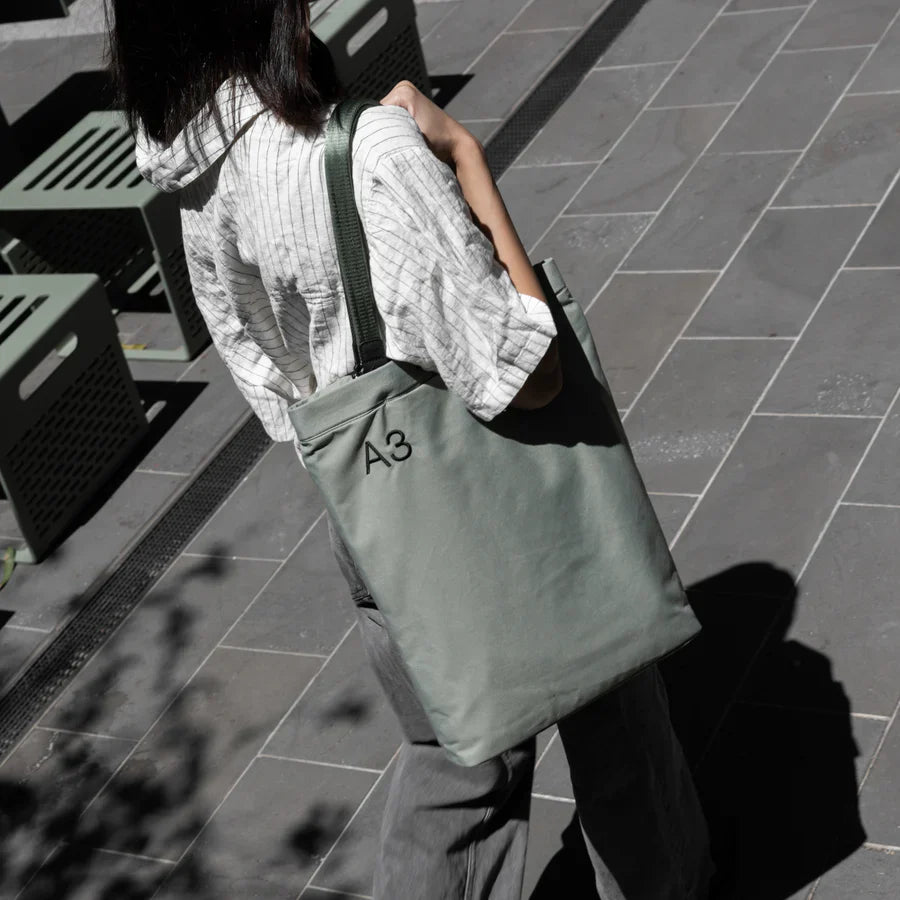 A3 Daily Tote